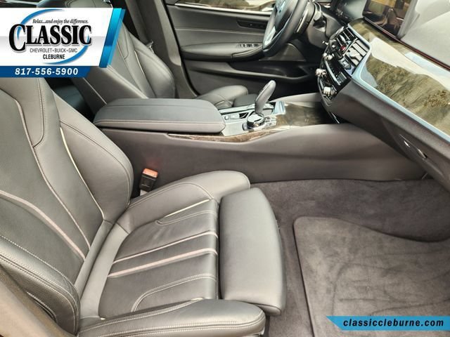 Used 2023 BMW 540i w/ Executive Package RWD image 15