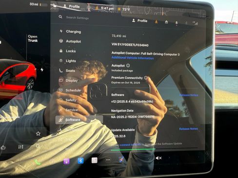 Used 2020 Tesla Model Y Long Range image 15