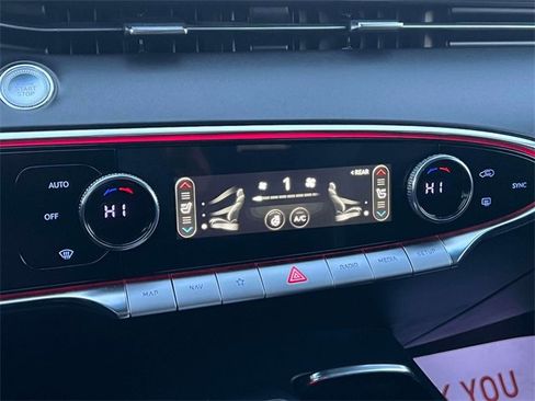 Used 2024 Genesis GV70 2.5T w/ Sport Prestige Package image 35