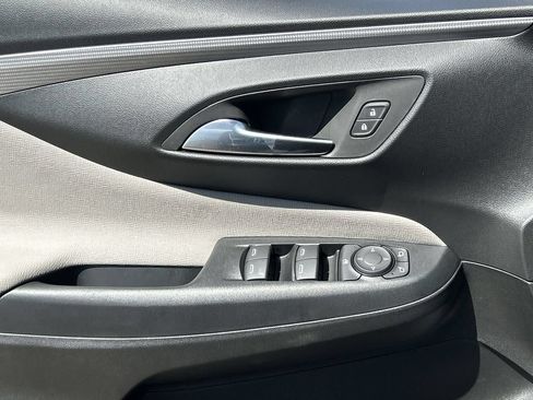 New 2026 Buick Envista Sport Touring FWD image 24