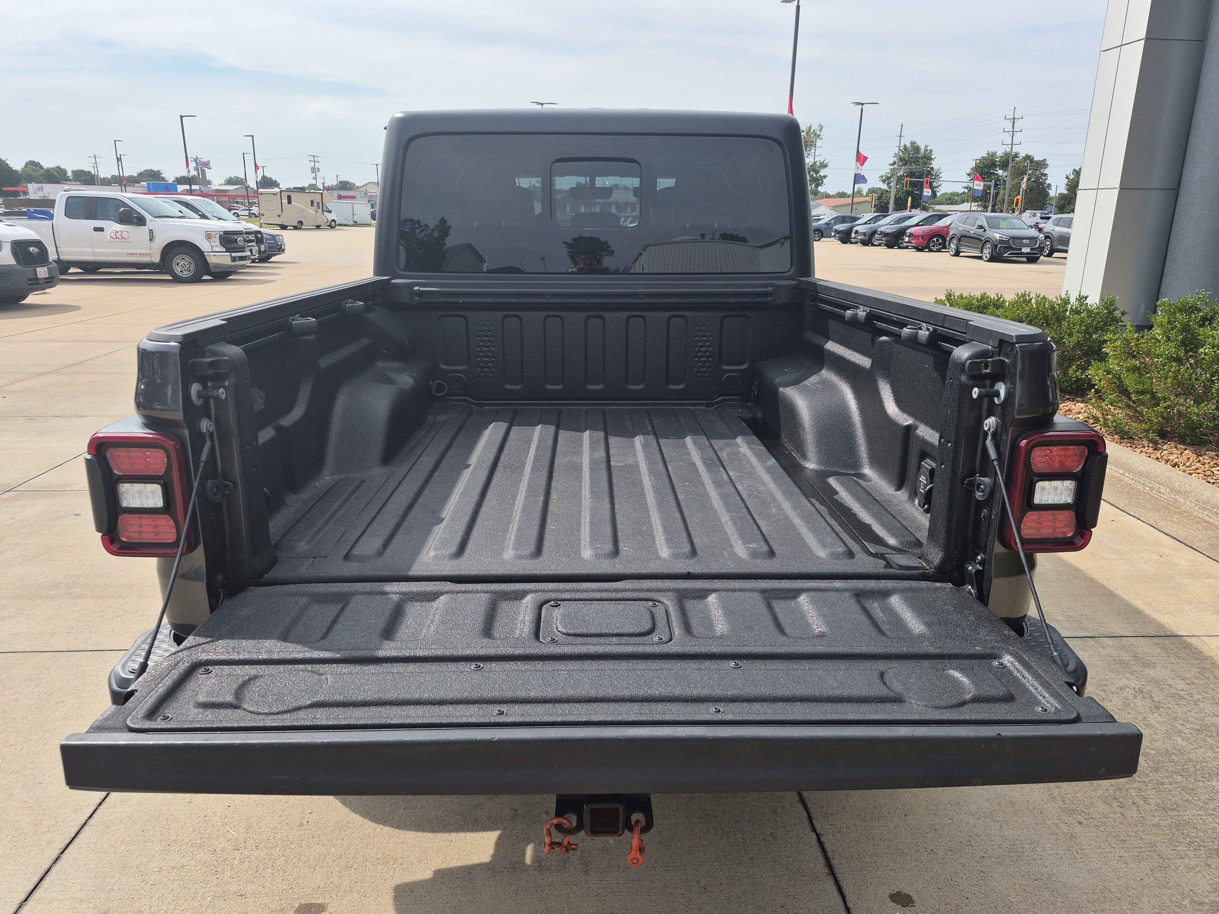 Used 2021 Jeep Gladiator Mojave AWD/4WD image 24