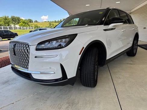 Used 2023 Lincoln Corsair AWD w/ Equipment Group 101A image 10