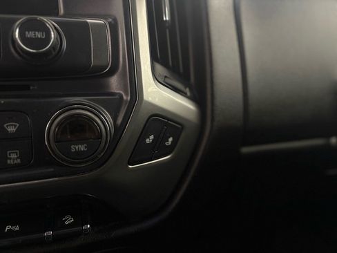 Used 2018 Chevrolet Silverado 1500 LT w/ All Star Edition AWD/4WD image 24