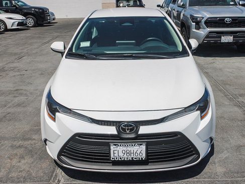 Used 2026 Toyota Corolla LE FWD image 3