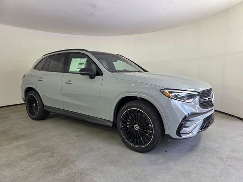 New 2026 Mercedes-Benz GLC 300 image 1
