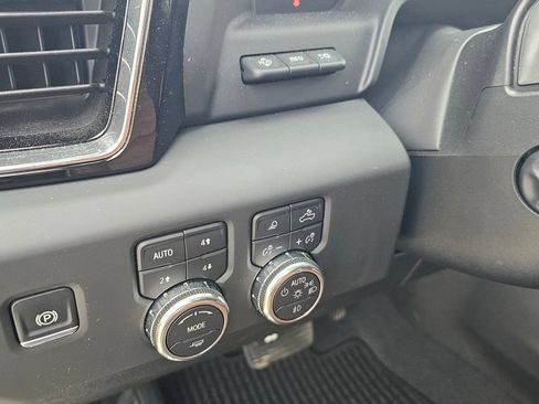 Used 2024 GMC Sierra 1500 Denali Ultimate AWD/4WD image 11