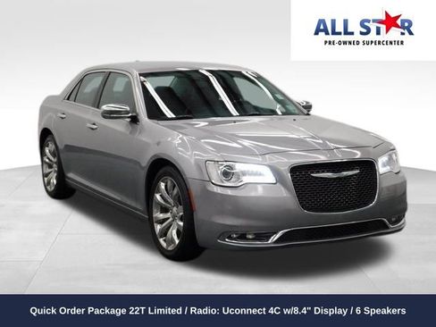 Used 2018 Chrysler 300 Limited image 1