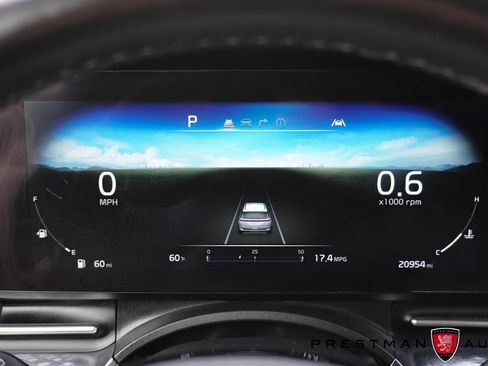 Used 2023 Kia Carnival SX Prestige image 28