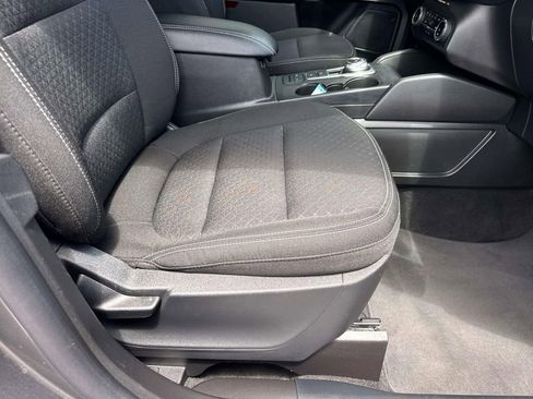 Used 2025 Ford Escape Active AWD/4WD image 12