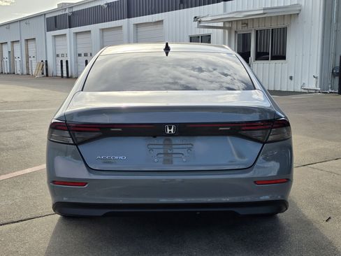 Used 2025 Honda Accord SE image 8