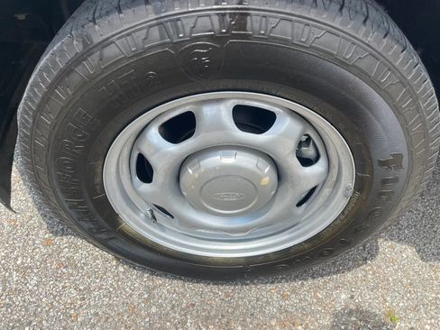 Used 2020 Ford F150 XL w/ Equipment Group 101A Mid RWD image 9