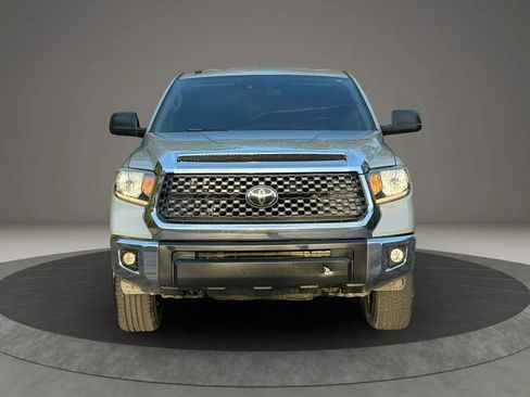 Used 2018 Toyota Tundra SR5 w/ SR5 Upgrade Package image 2
