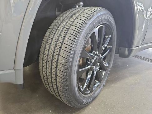 Used 2021 Jeep Grand Cherokee Laredo X AWD/4WD image 32