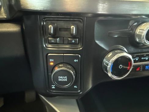 Used 2025 Ford F250 Lariat w/ Lariat Ultimate Package AWD/4WD image 22