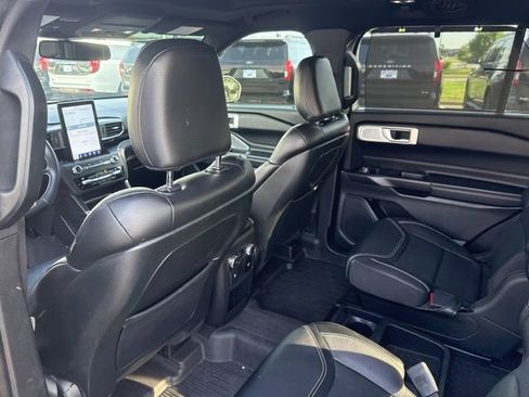 Used 2020 Ford Explorer ST w/ ST Street Pack AWD/4WD image 25