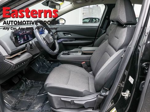 Used 2023 Nissan Ariya FWD image 14