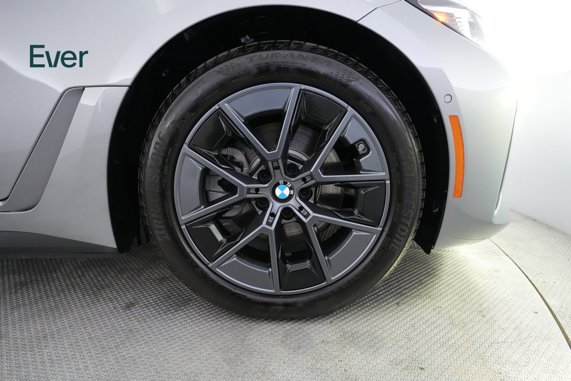 Used 2025 BMW i4 eDrive40 w/ Parking Assistance Package RWD image 20