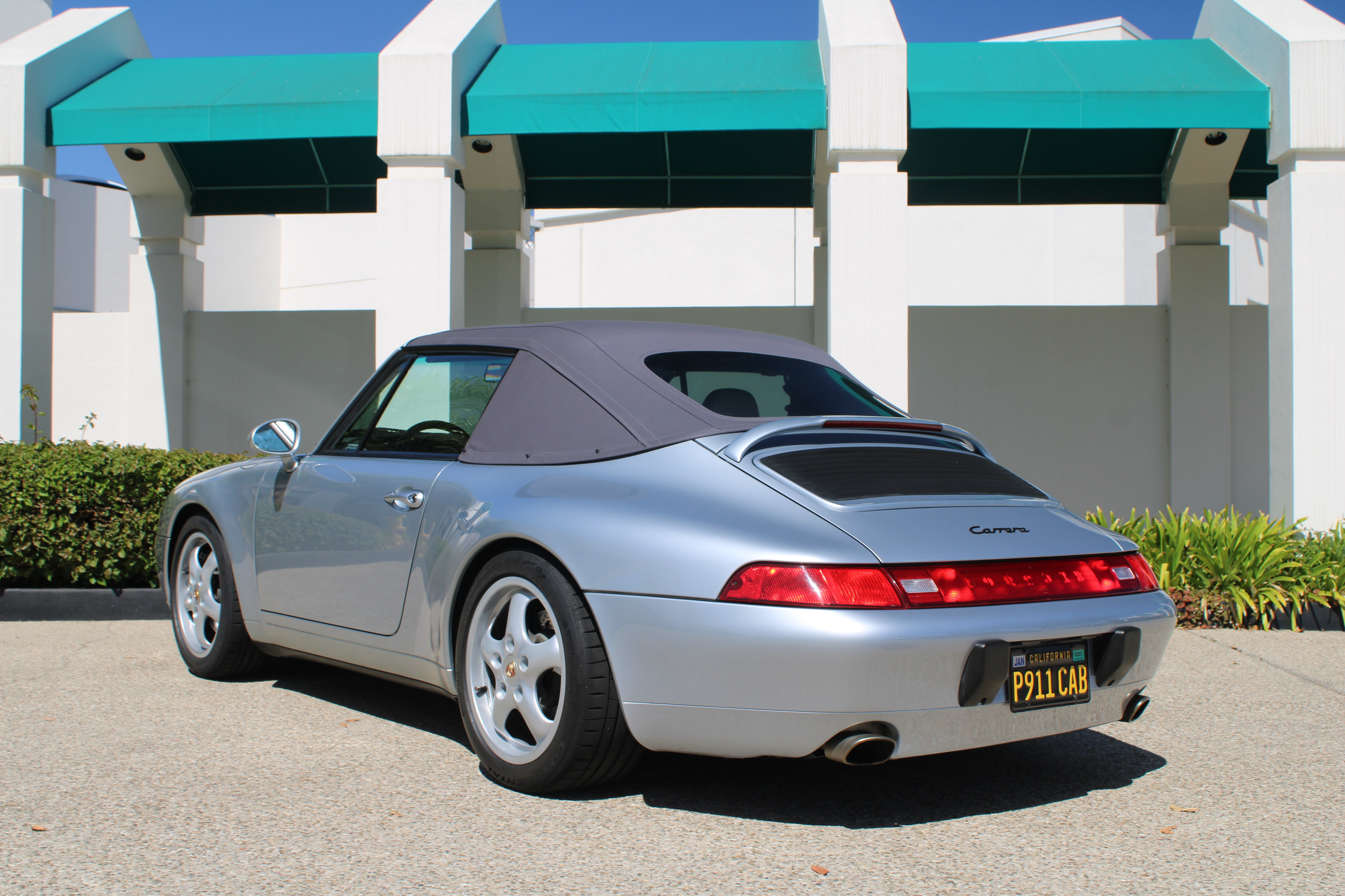 Used 1996 Porsche 911 Carrera RWD image 3