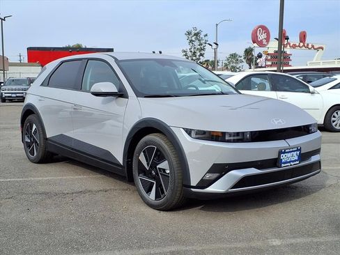 New 2026 Hyundai Ioniq 5 SEL RWD image 3
