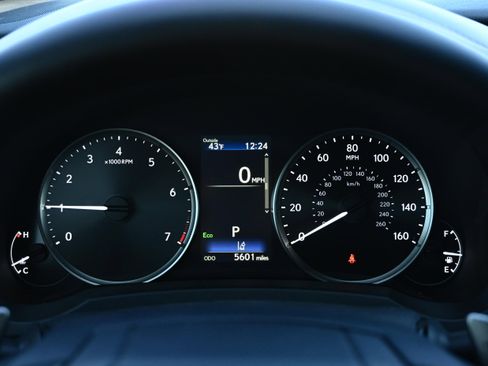 Used 2025 Lexus IS 350 F Sport image 15