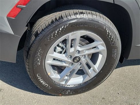 New 2026 Hyundai Tucson SE image 23