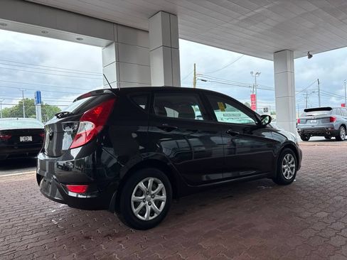Used 2014 Hyundai Accent GS FWD image 6