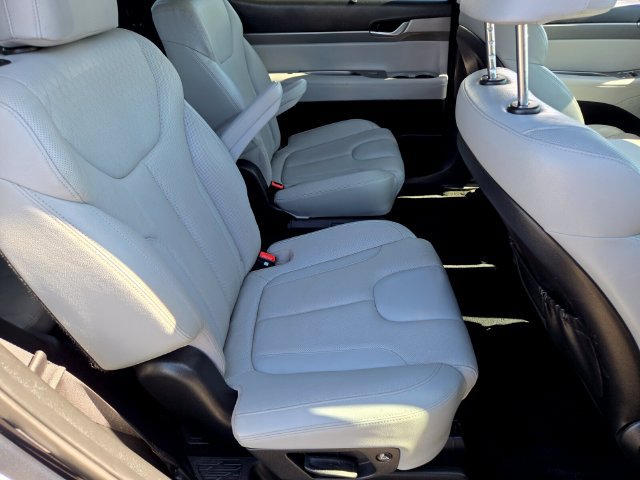 Used 2021 Hyundai Palisade SEL w/ Premium Package AWD/4WD image 17