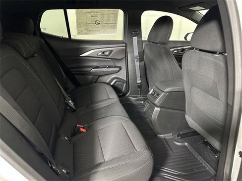 New 2025 Chevrolet Equinox EV LT image 26