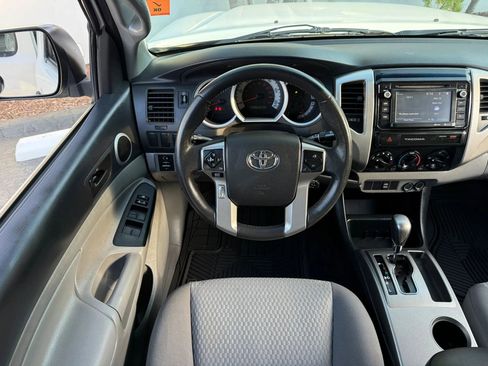 Used 2015 Toyota Tacoma 2WD Double Cab w/ SR5 Package image 17