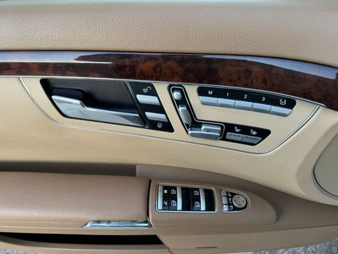 Used 2009 Mercedes-Benz S 550 image 38