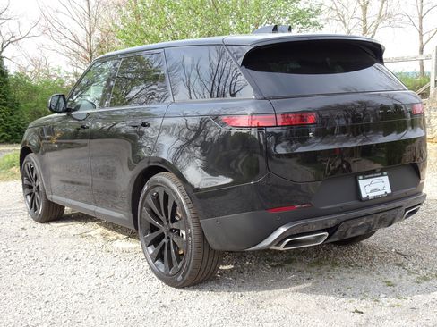 New 2026 Land Rover Range Rover Sport SE AWD/4WD image 10