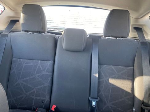 Used 2013 Ford Fiesta SE image 25