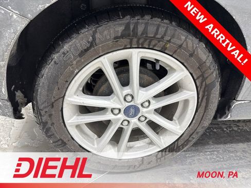 Used 2018 Ford Focus SE image 8
