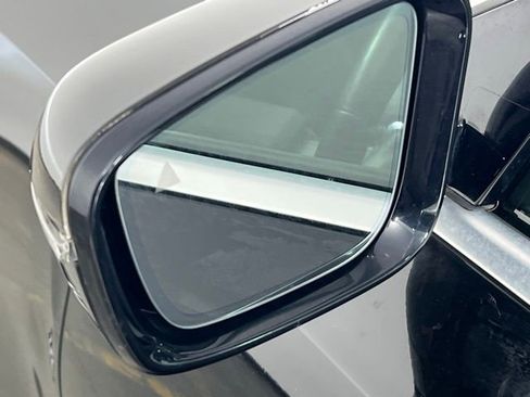 Used 2020 BMW 330i xDrive Sedan w/ Premium Package image 34