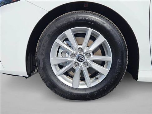 Certified 2026 Toyota Camry LE FWD image 28