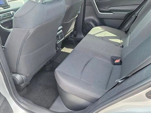 Used 2025 Toyota RAV4 LE AWD/4WD image 16