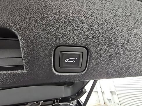 Certified 2024 Chevrolet Traverse RS w/ LPO, Floor Liner Package image 39