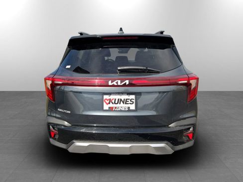 Used 2025 Kia Seltos S image 8