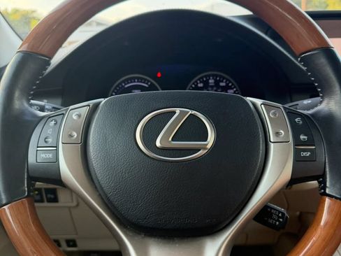 Used 2013 Lexus ES 300h w/ Luxury Pkg FWD image 20