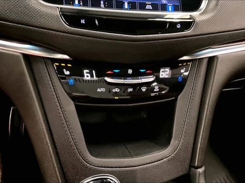 Used 2022 Cadillac XT5 Sportv w/ Technology Package image 31