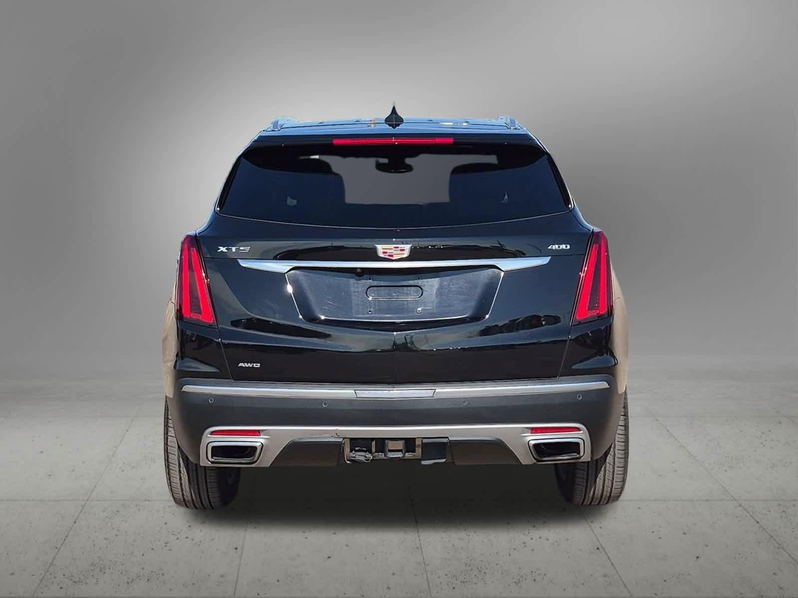 Used 2024 Cadillac XT5 Premium Luxury w/ LPO, Floor Liner Package AWD/4WD image 5