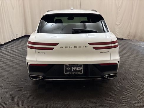 New 2026 Genesis GV70 3.5T Sport Prestige image 6