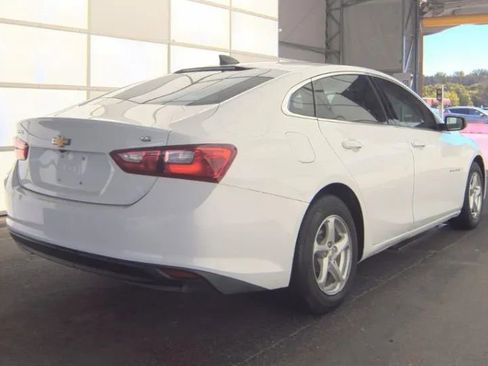 Used 2016 Chevrolet Malibu LS FWD image 4