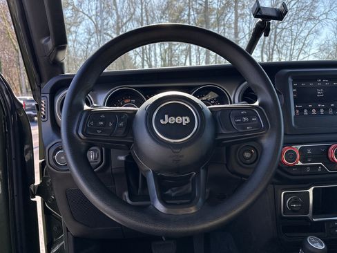 Used 2023 Jeep Wrangler Sport image 24