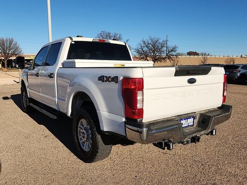 Used 2020 Ford F250 XLT image 2