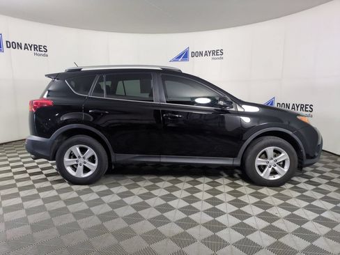 Used 2014 Toyota RAV4 XLE AWD/4WD image 7