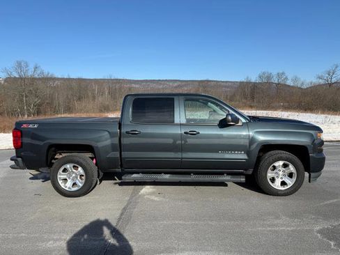 Used 2017 Chevrolet Silverado 1500 LT w/ All Star Edition image 4