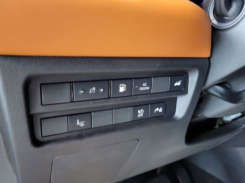 New 2025 Mitsubishi Outlander SEL image 12