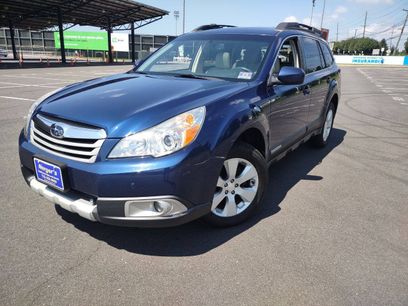 Used 2011 Subaru Outback 2.5i Limited w/ PWR Moonroof Pkg