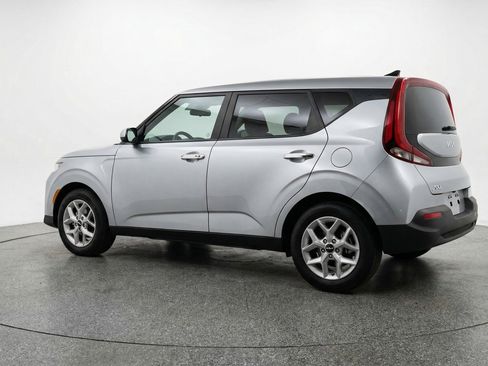 Used 2025 Kia Soul LX w/ LX Technology Package image 6